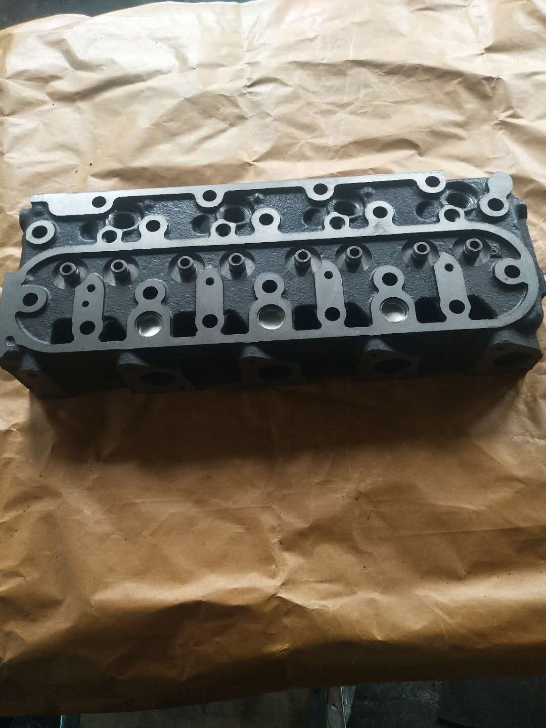 V1305 Clinder Head