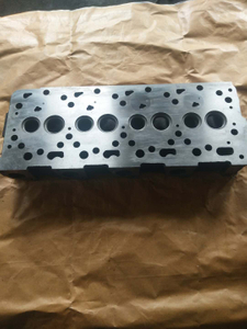 V1305 Clinder Head