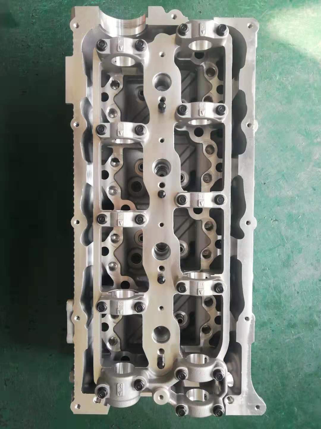 D4CB Clinder Head